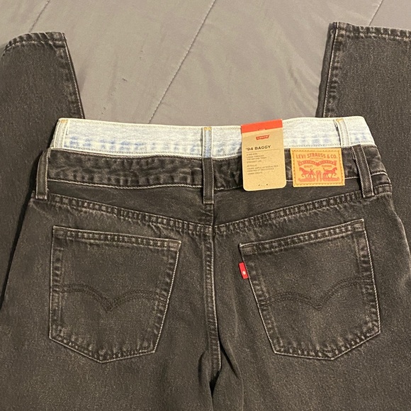 Levi's Charcoal Baggy Jeans - Picture 1 of 6